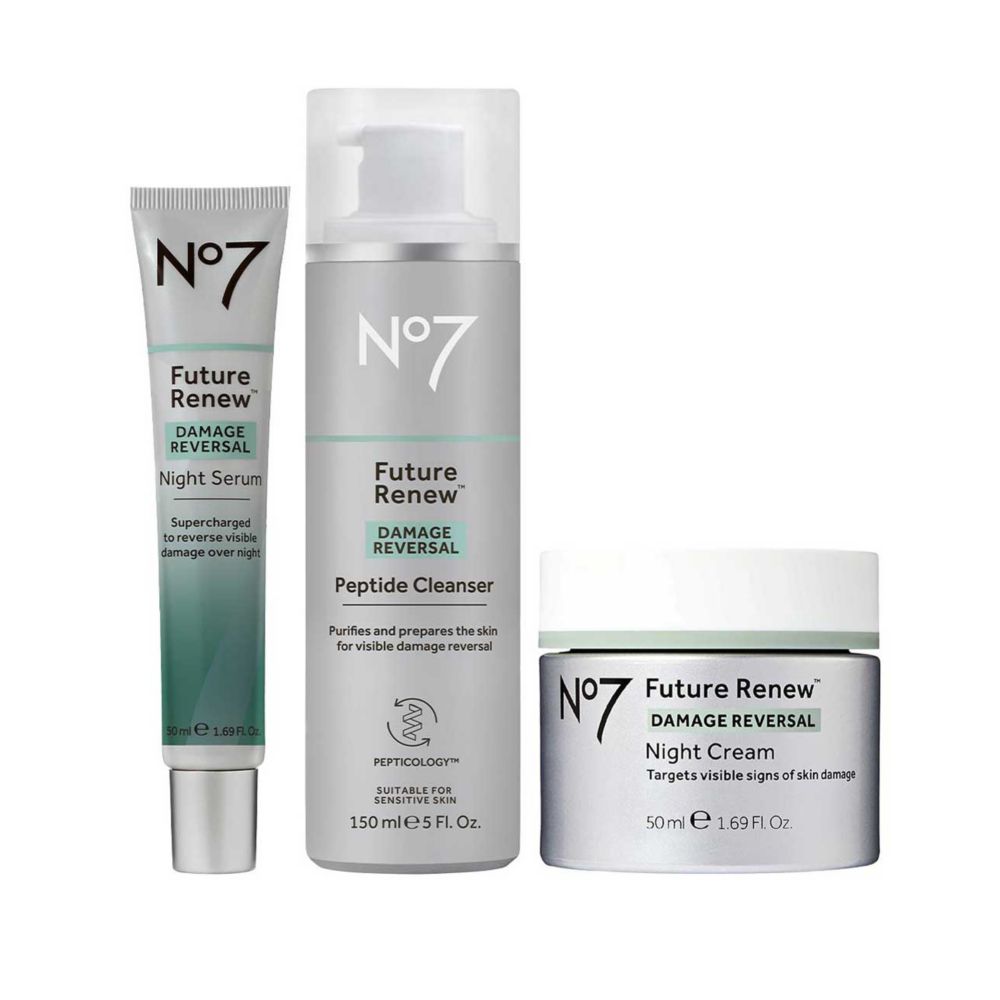 No7 Future Renew Night Regime Bundle