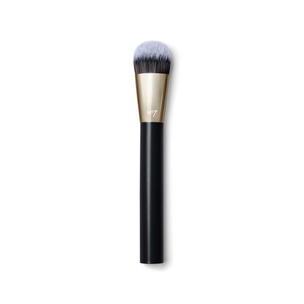 No7 Pro Artist The Perfect Canvas Flat Foundation Brush