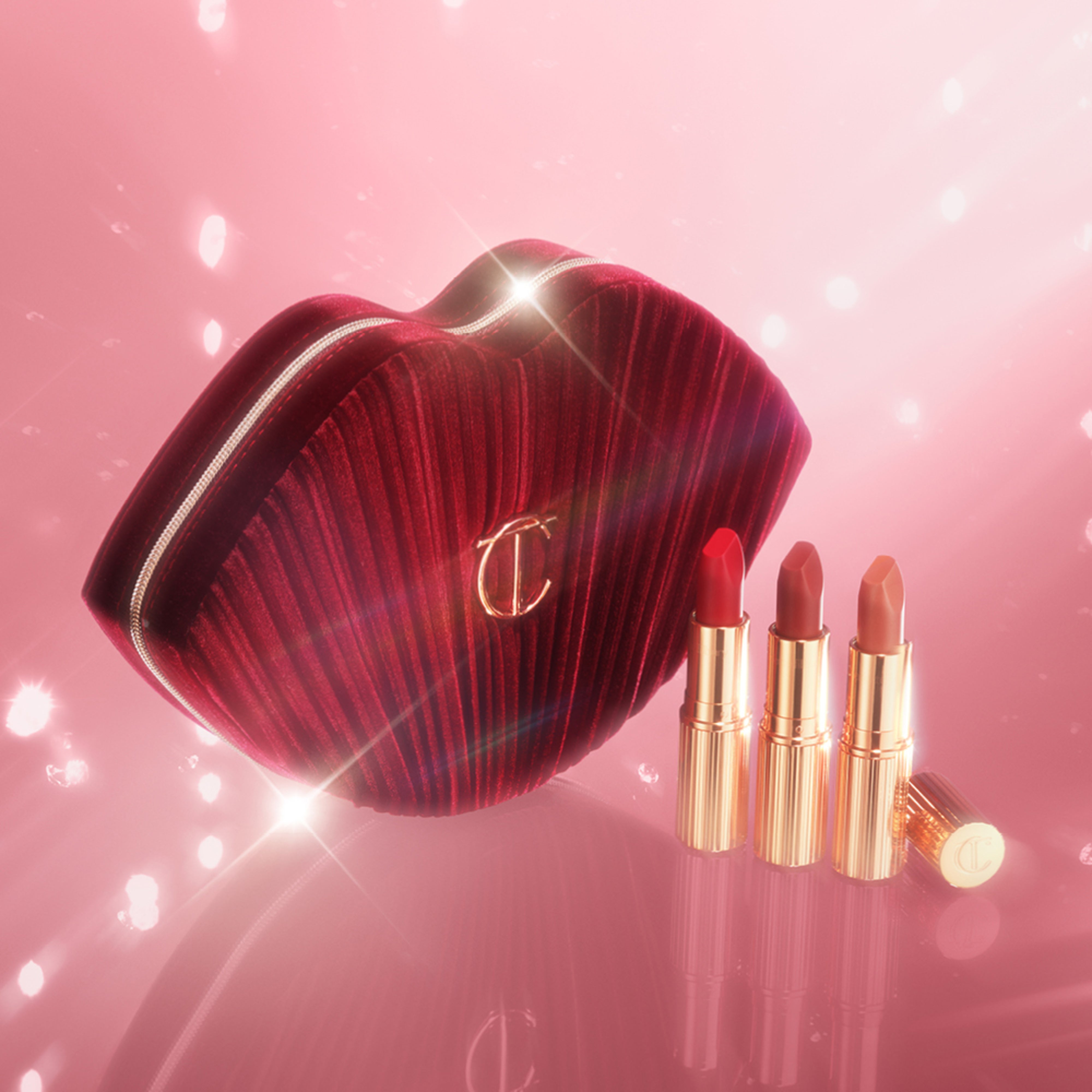 HOT LIPS BAG (MAKEUP BAG & LIP KIT)