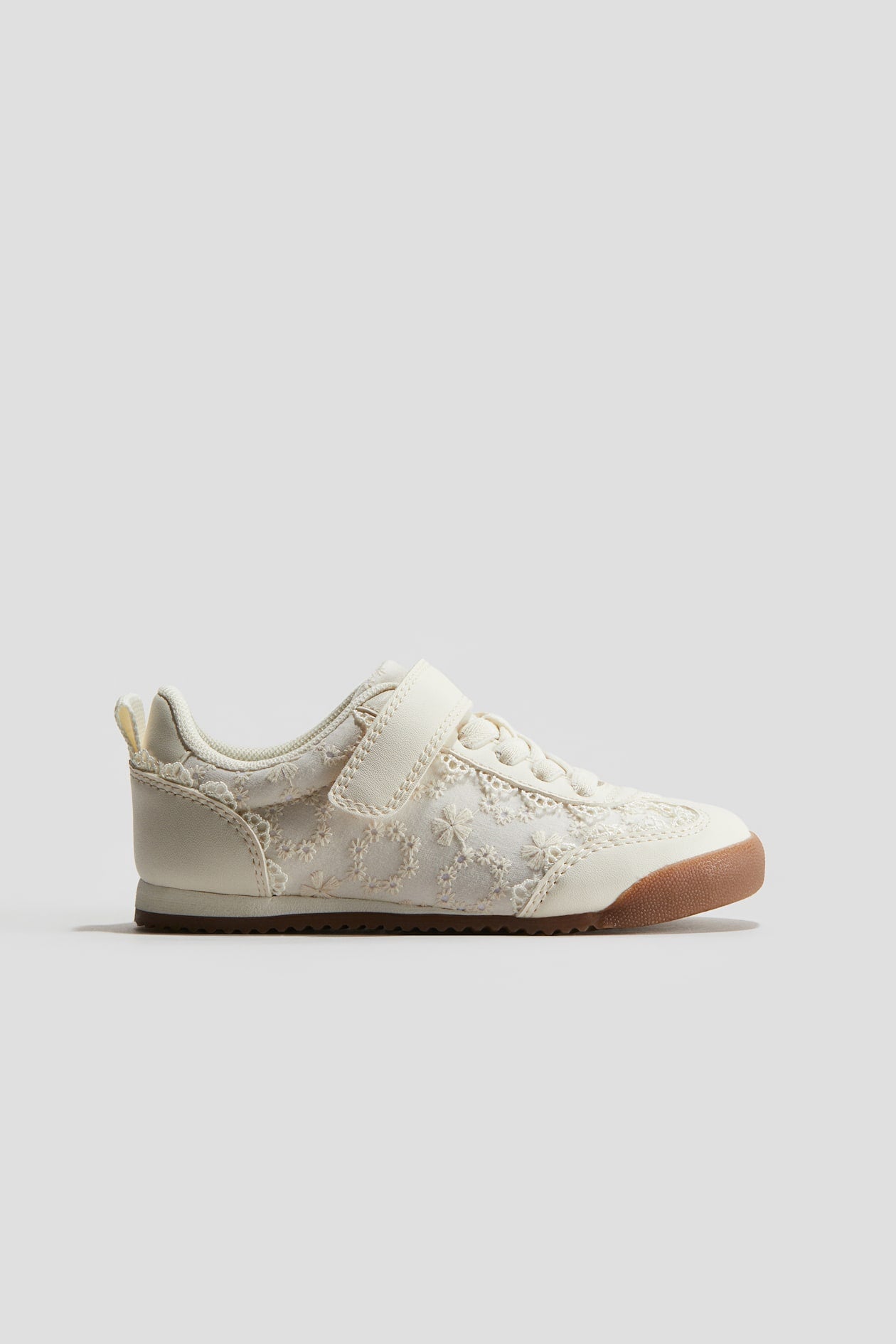 Lace-detail trainers