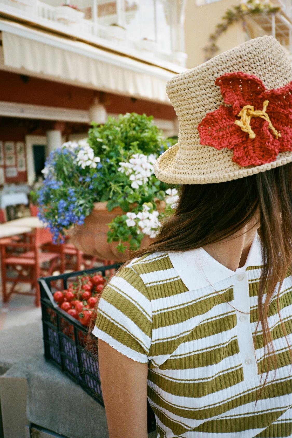 FLOWER BRAIDED HAT