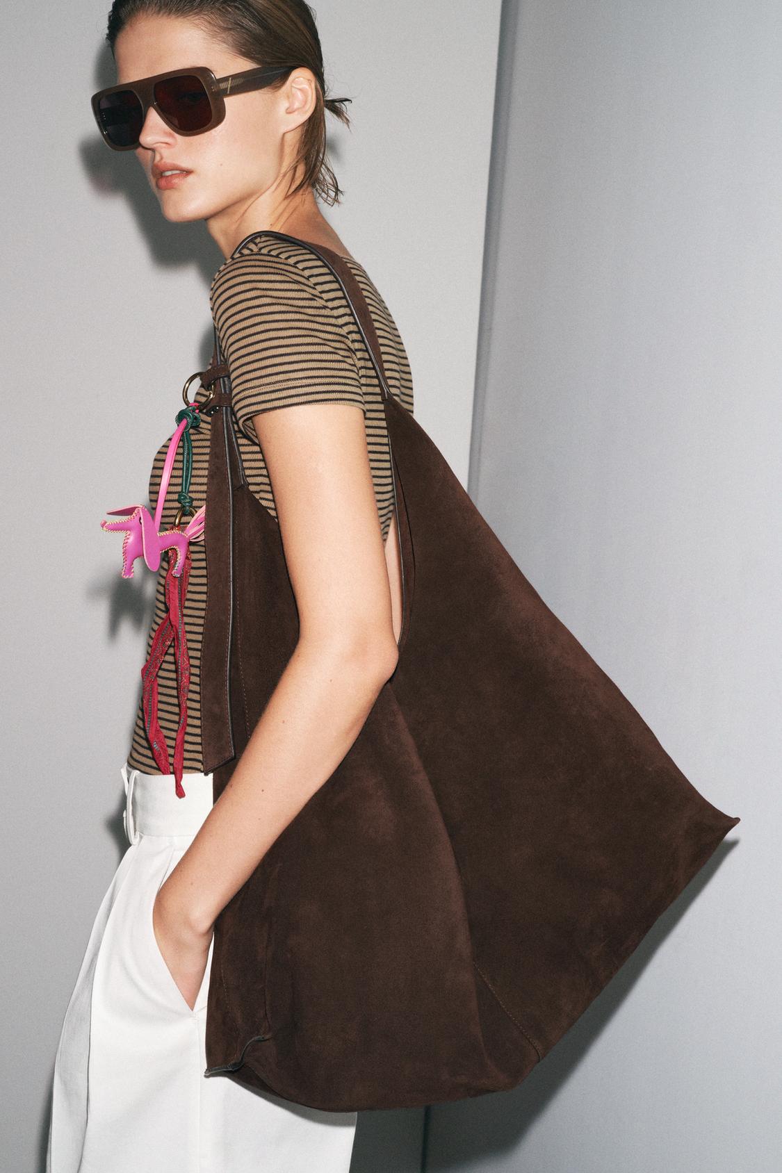 PACK OF 2 DOG AND SCARF KEY RINGS