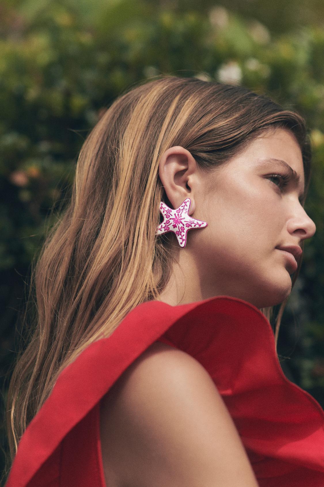 STAR EARRINGS
