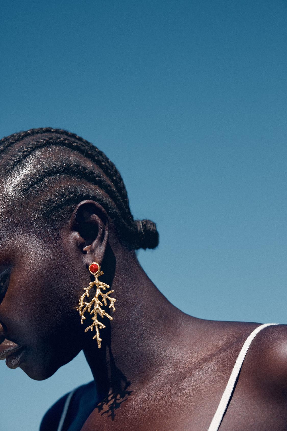 CORAL STONE EARRINGS