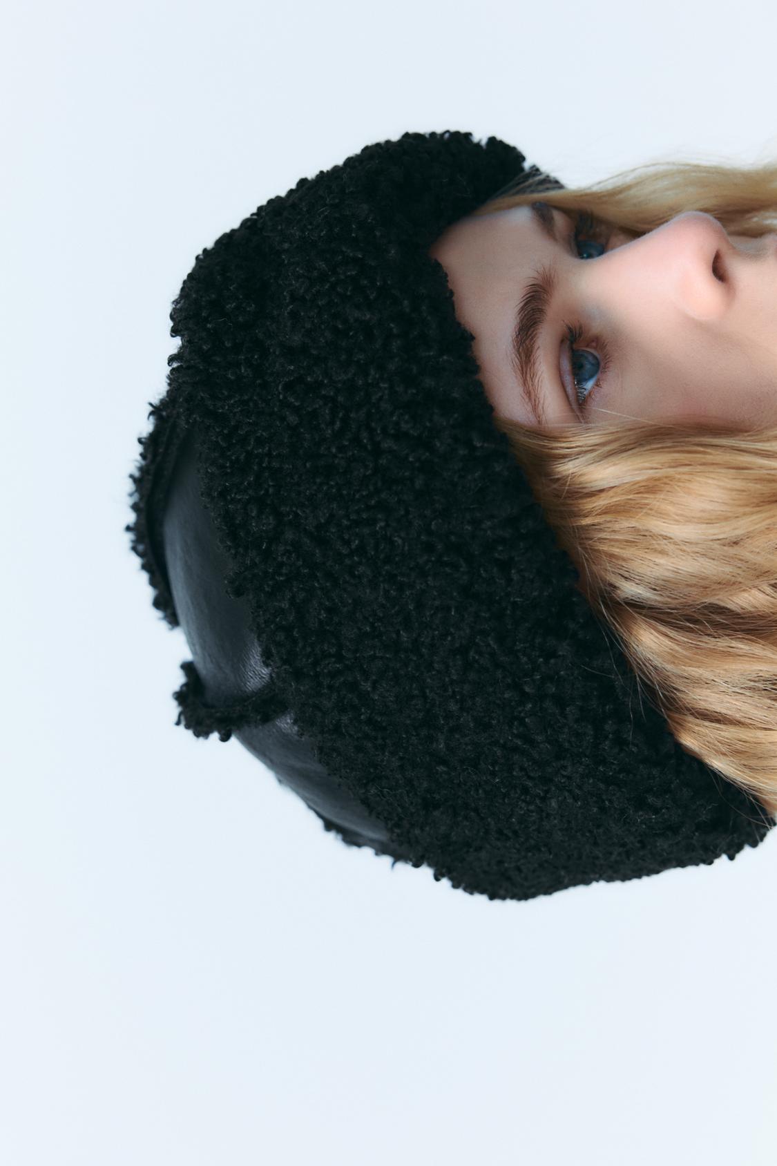 DOUBLE-FACED FAUX SHEARLING HAT