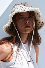 POLKA DOT BUCKET HAT