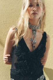 FLOWER CHARM CHOKER NECKLACE