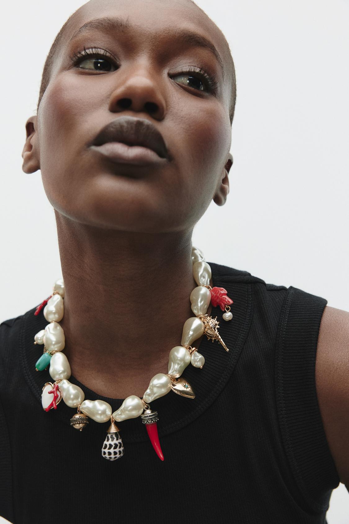 FAUX PEARL CHARM NECKLACE