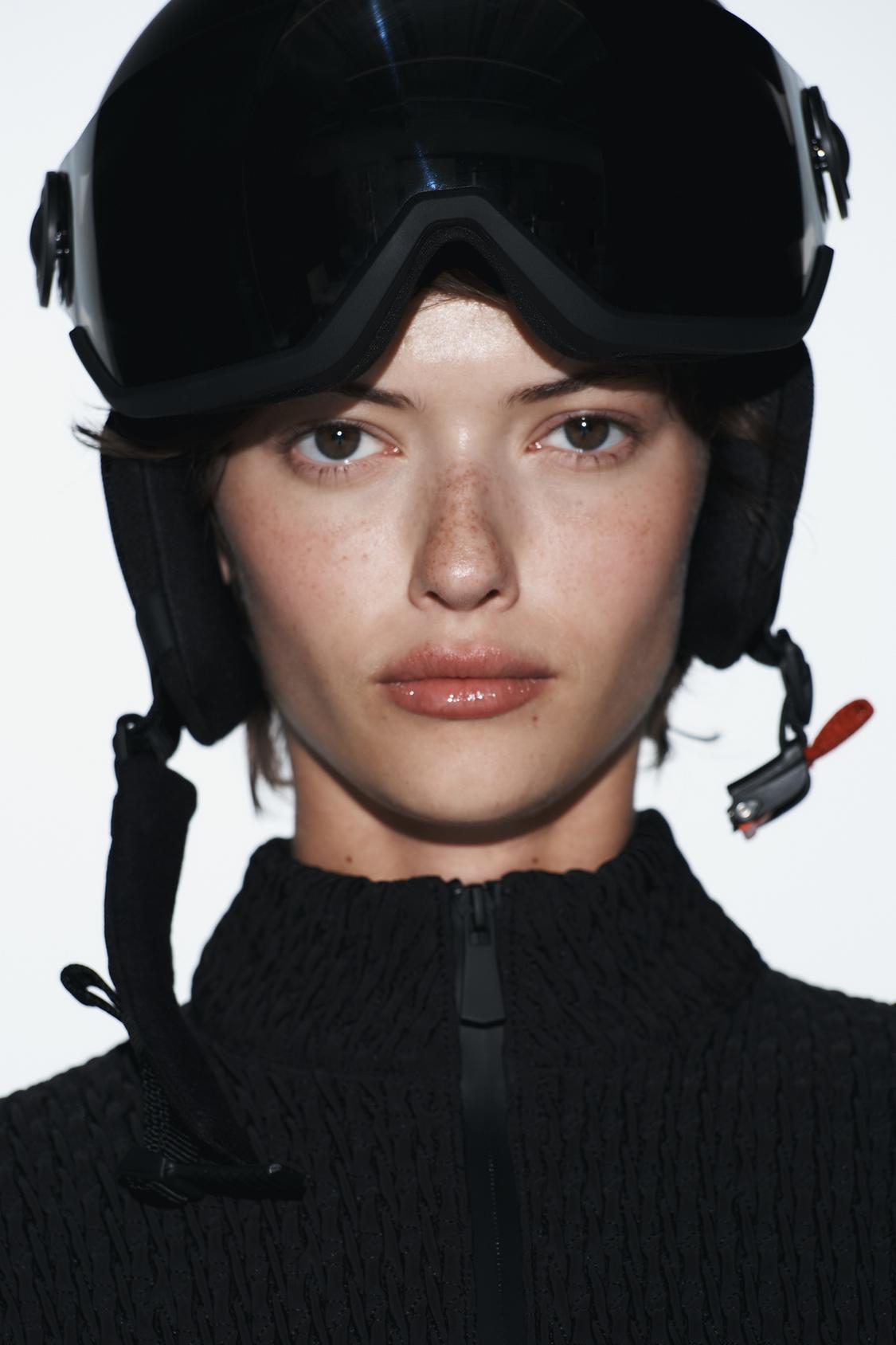 SKI COLLECTION HELMET WITH GOGGLES