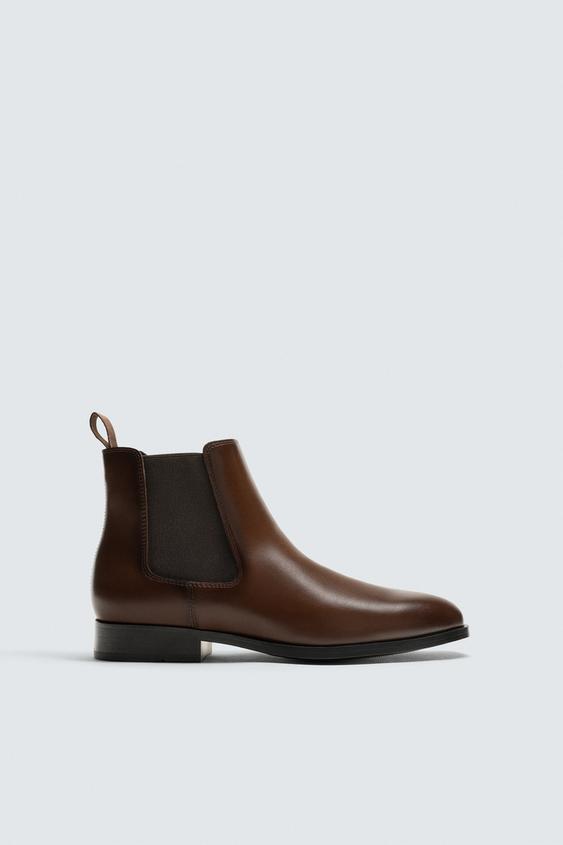 Pointed Chealsea Boots