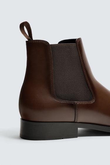 Pointed Chealsea Boots