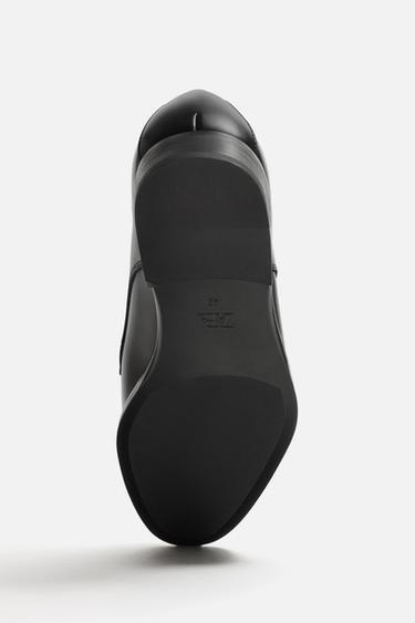 Derby Style Dress Shoe