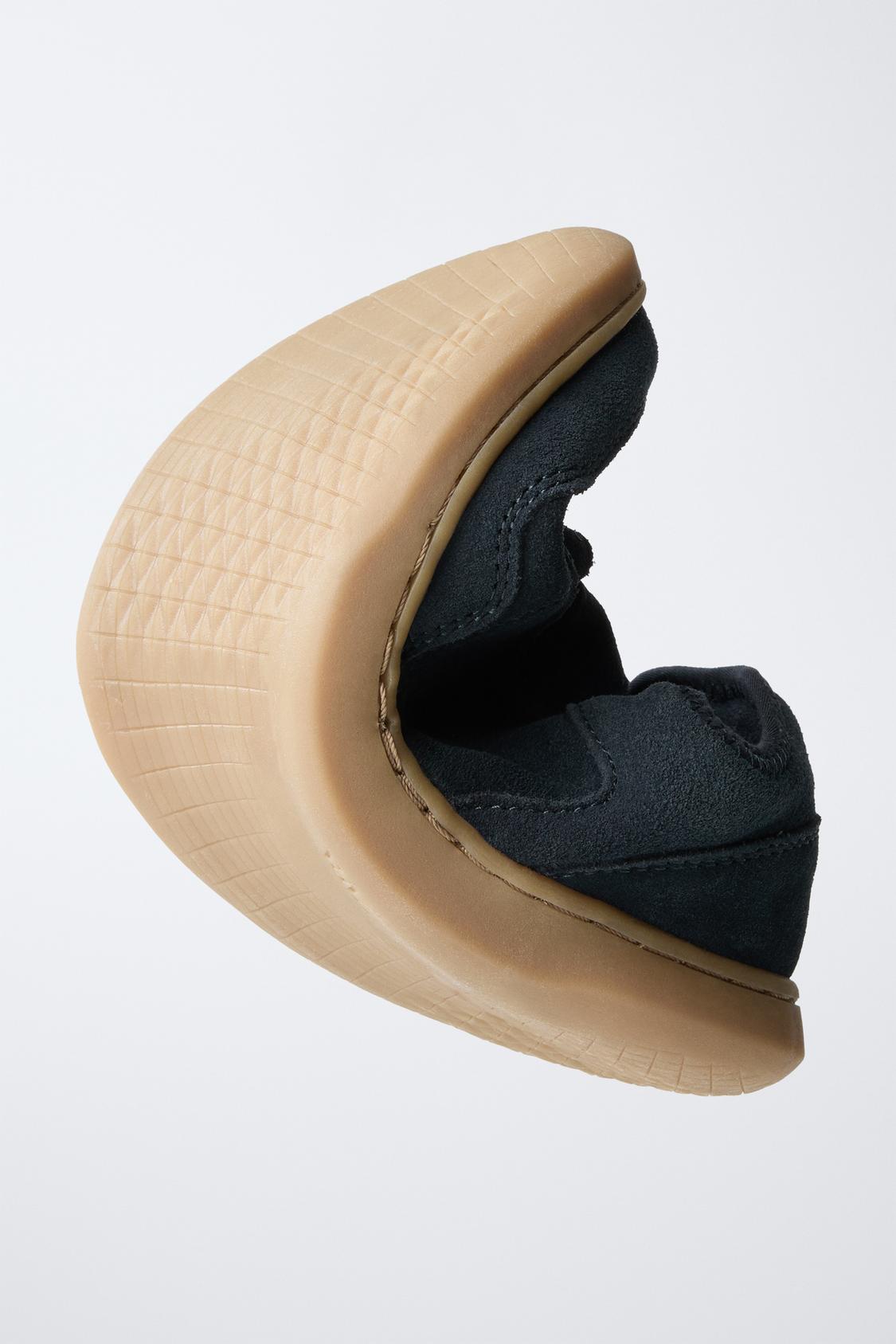 Barefoot Split Suede Trainers