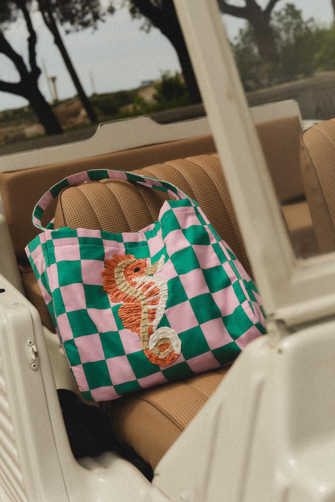 FABRIC DESIGN TOTE BAG