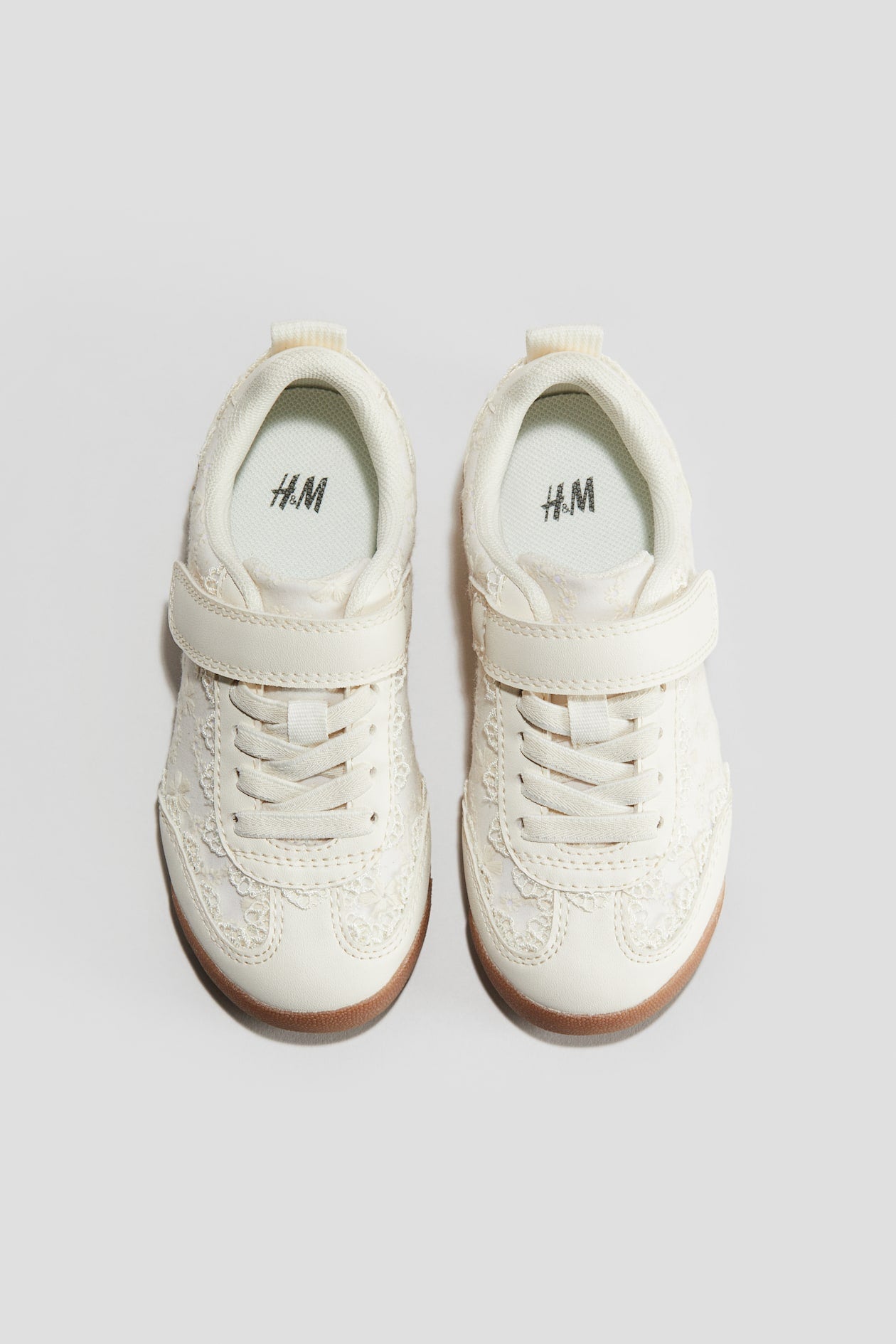 Lace-detail trainers