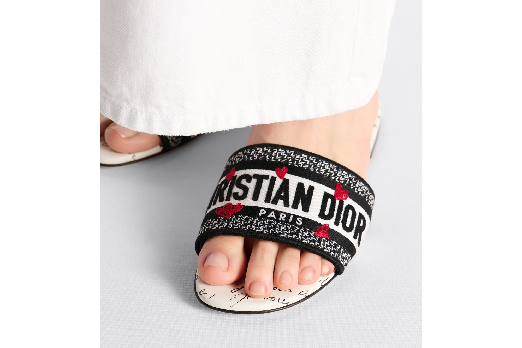 Dioramour Dway Slide