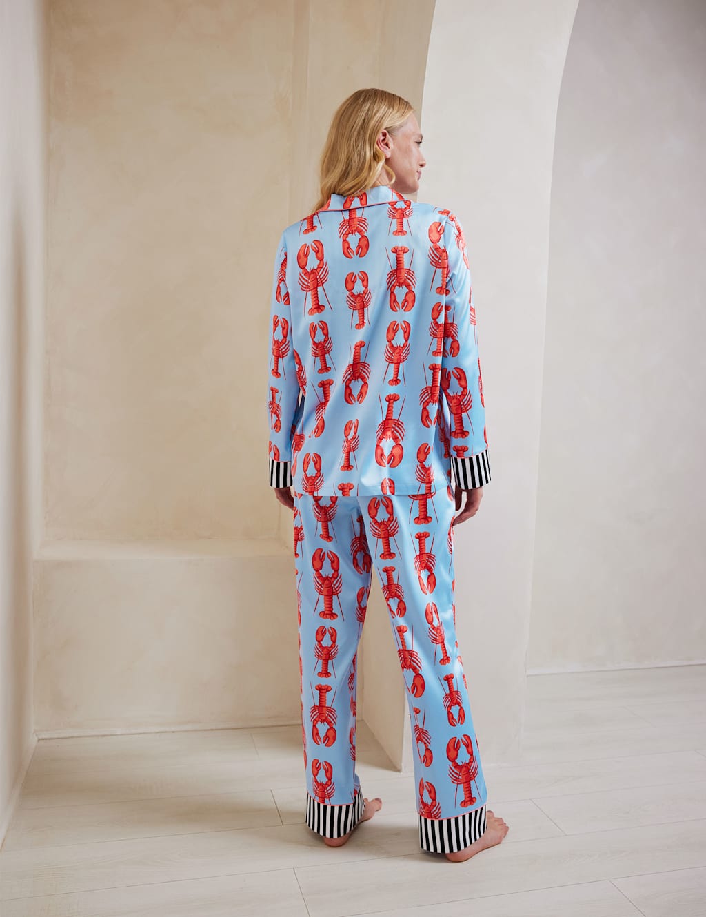 Maternity Satin Lobster Revere Pyjama Set