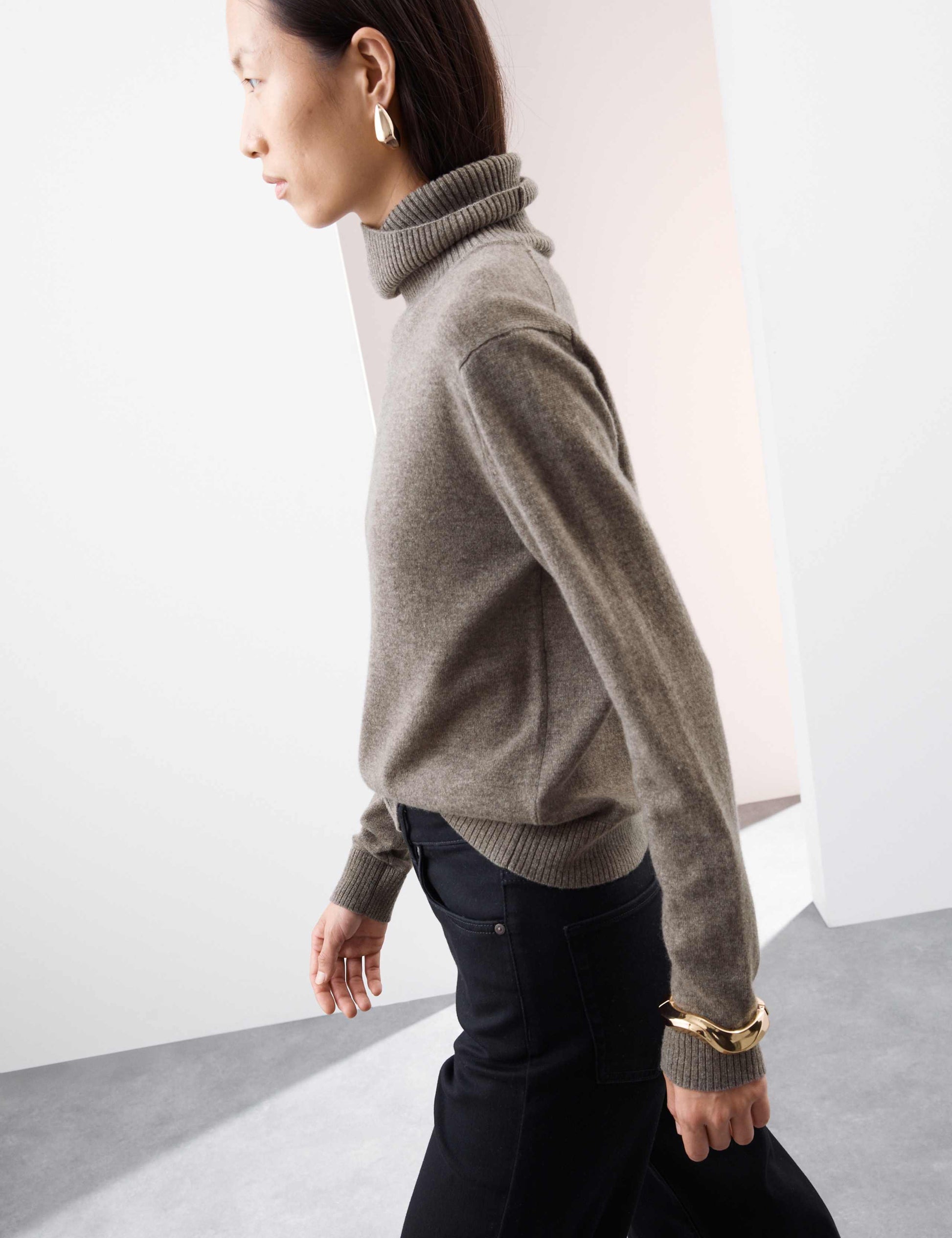 M&S Pure Cashmere Roll Neck Jumper - Nutmeg