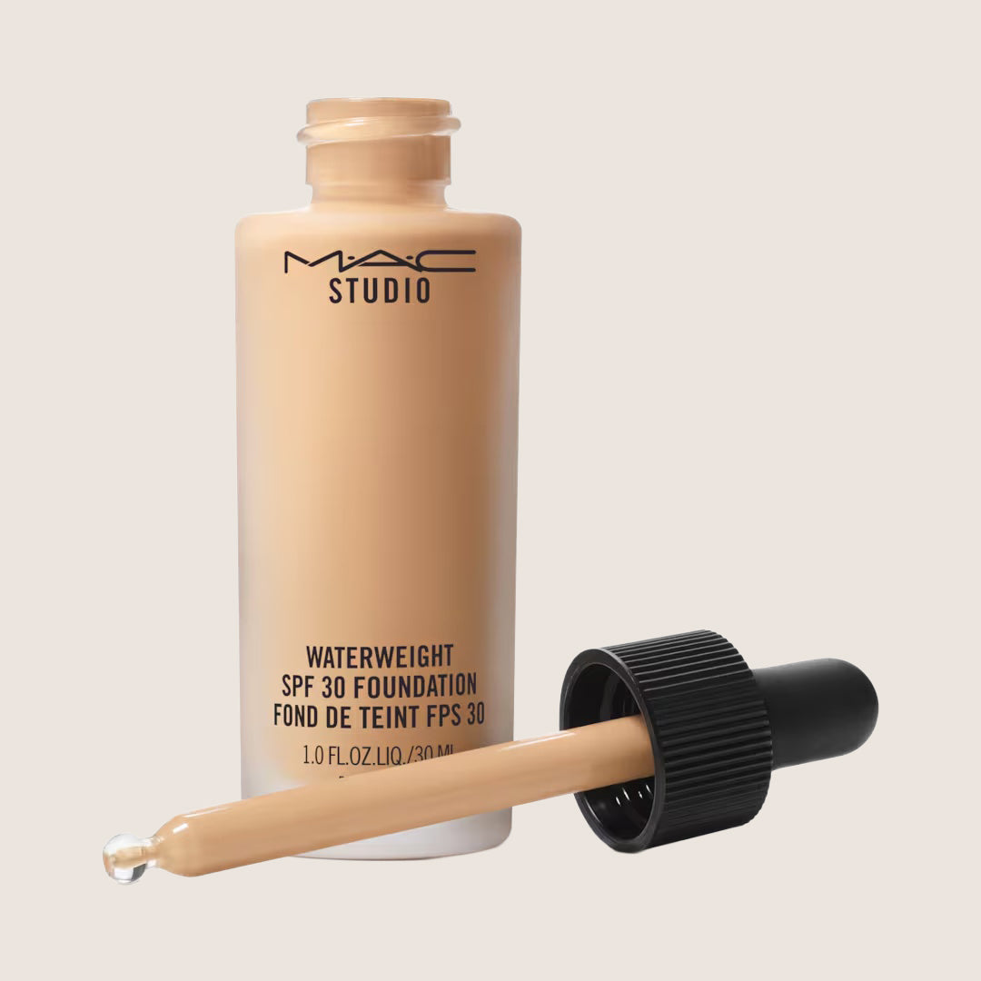 MAC Studio Waterweight SPF 30 Foundation