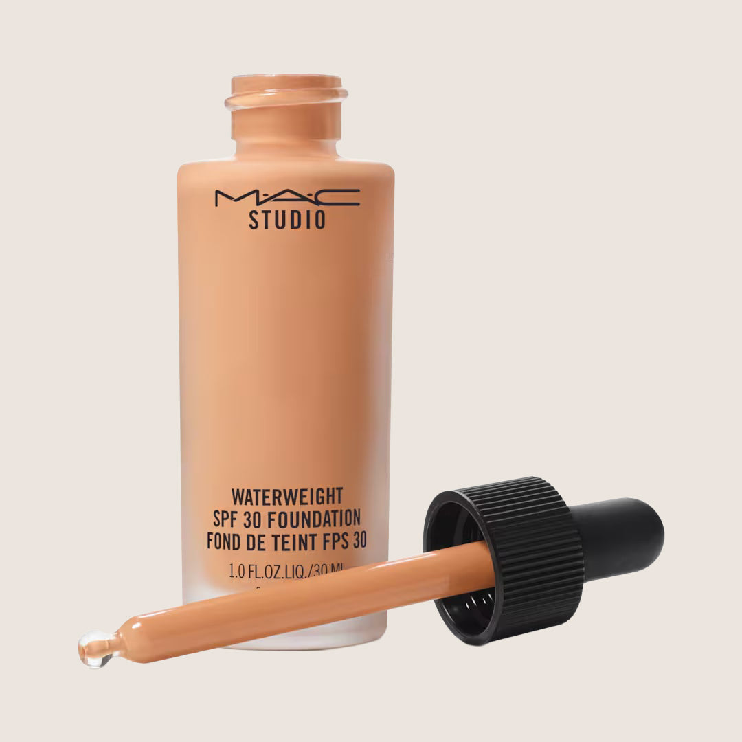 MAC Studio Waterweight SPF 30 Foundation