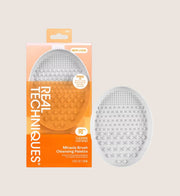 Real Techniques Brush Cleansing Palette Deep Cleansing Formula