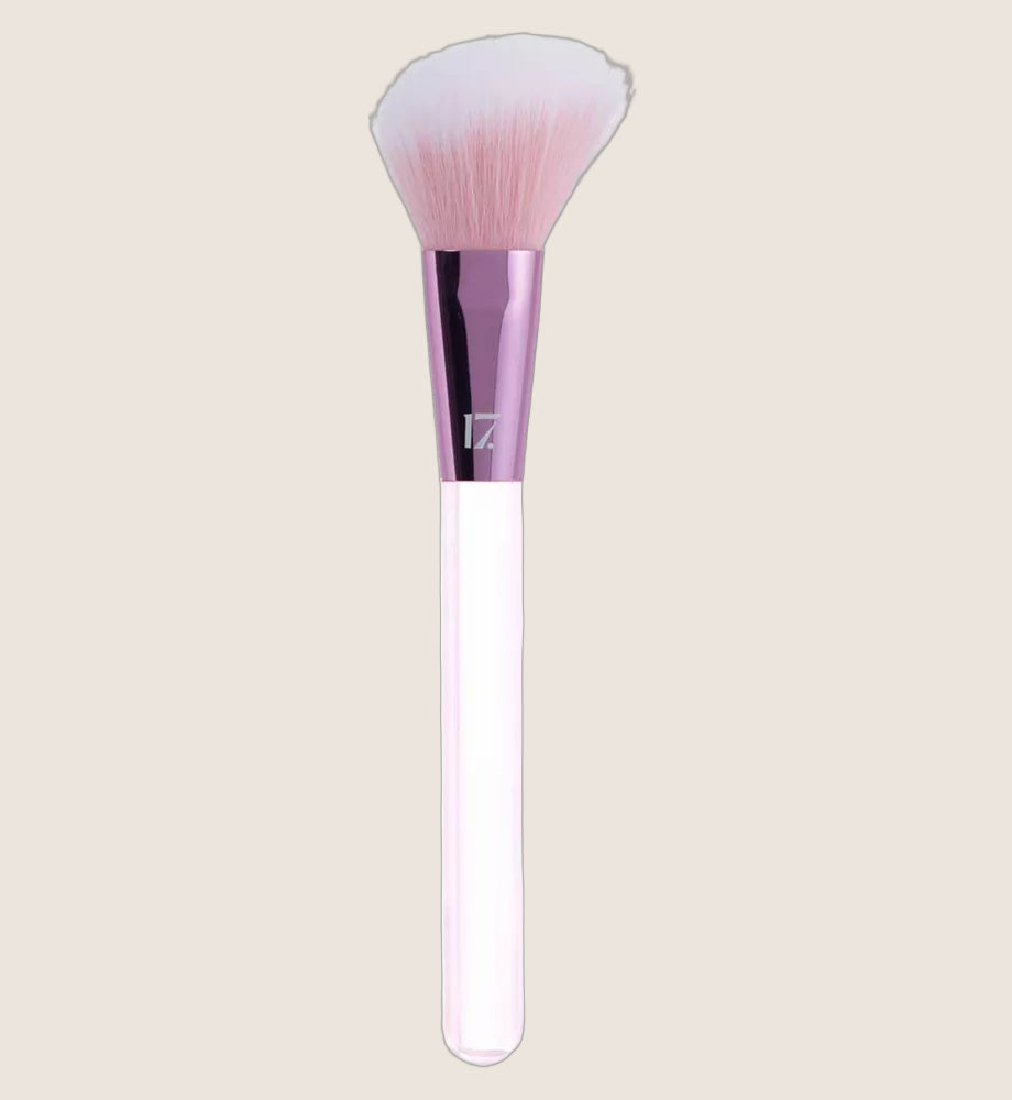 17. Angled Blusher Brush Vegan & Cruelty Free