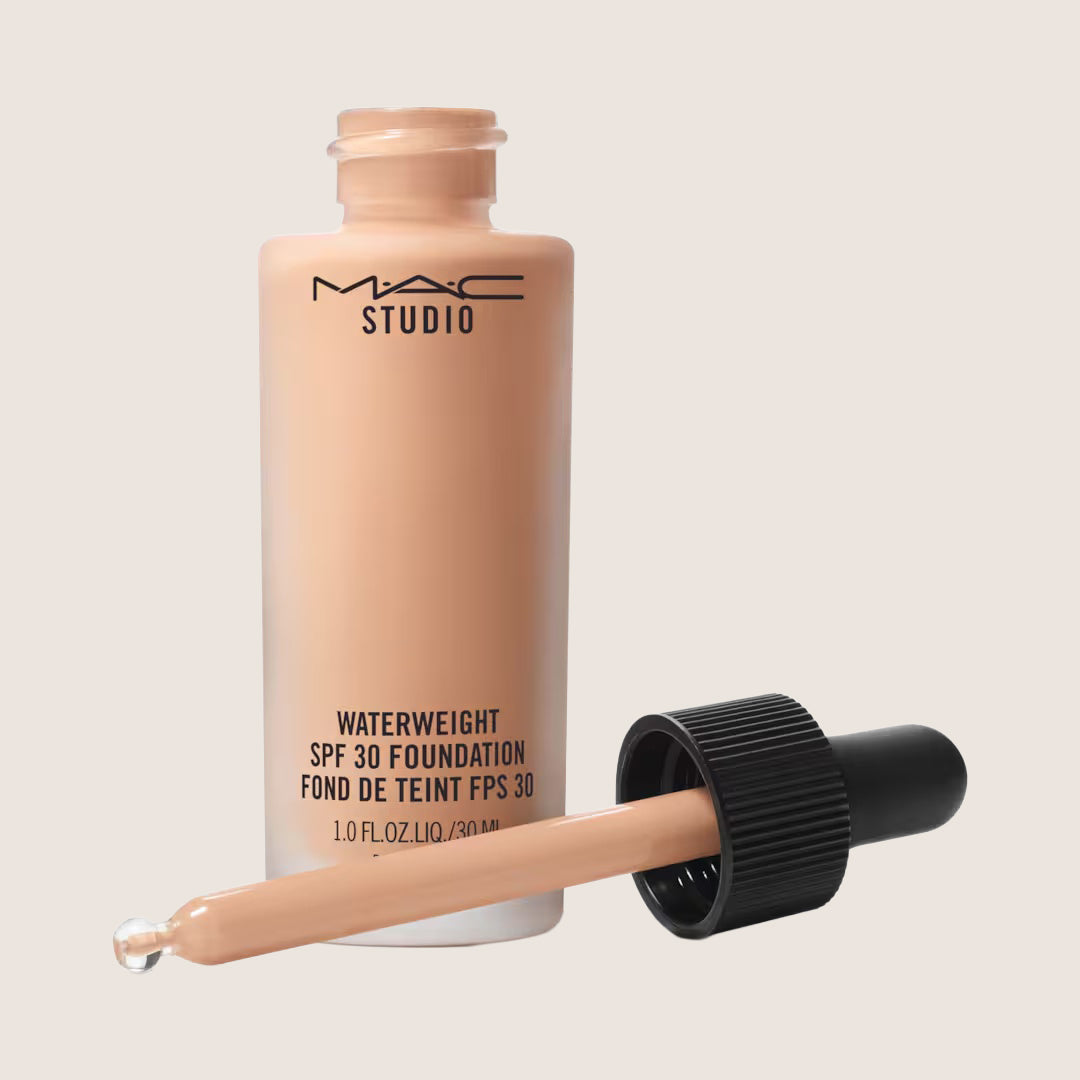 MAC Studio Waterweight SPF 30 Foundation