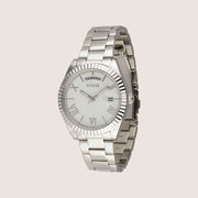 Guess Women's Silver Dial Watch Silver Dial GW0308L1