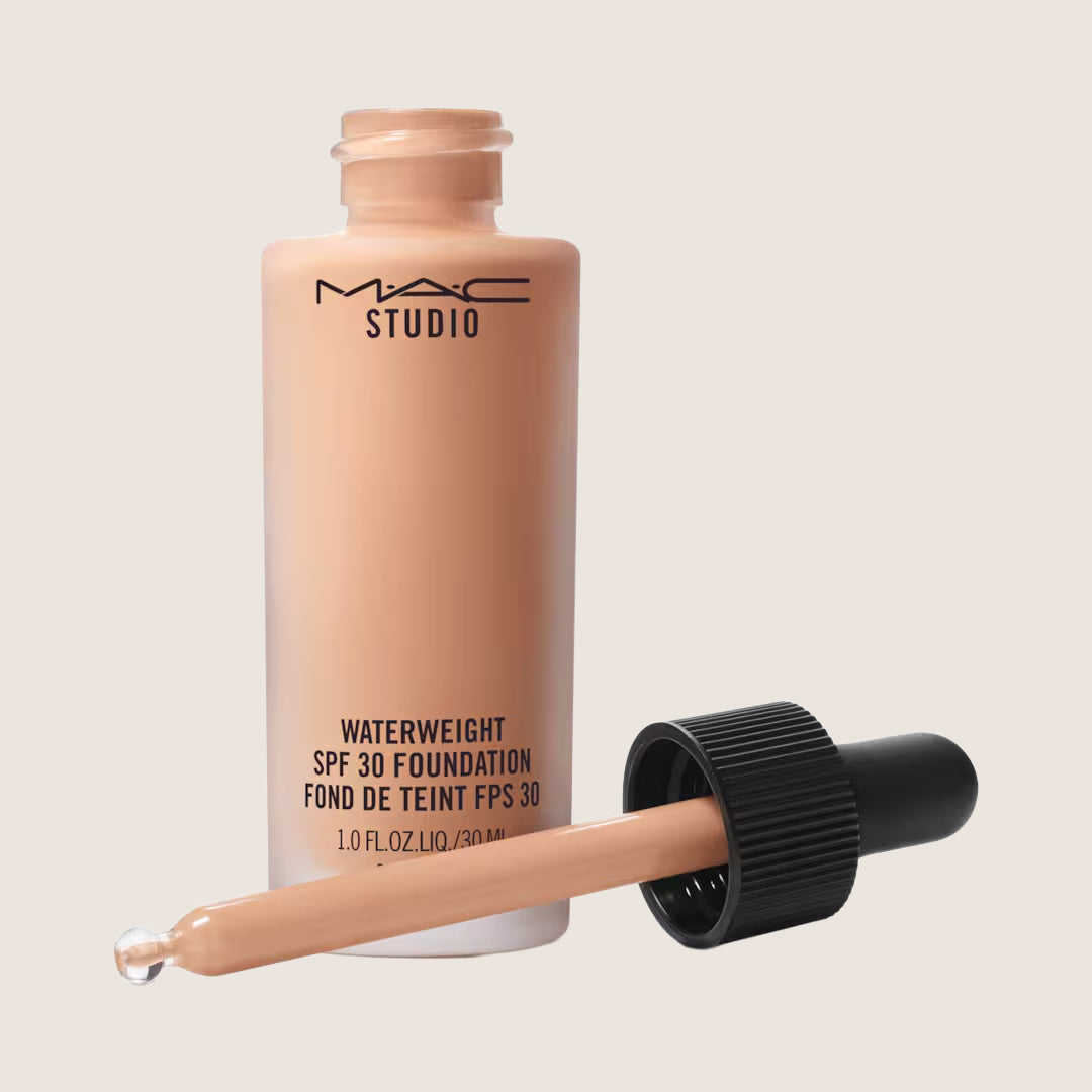 MAC Studio Waterweight SPF 30 Foundation