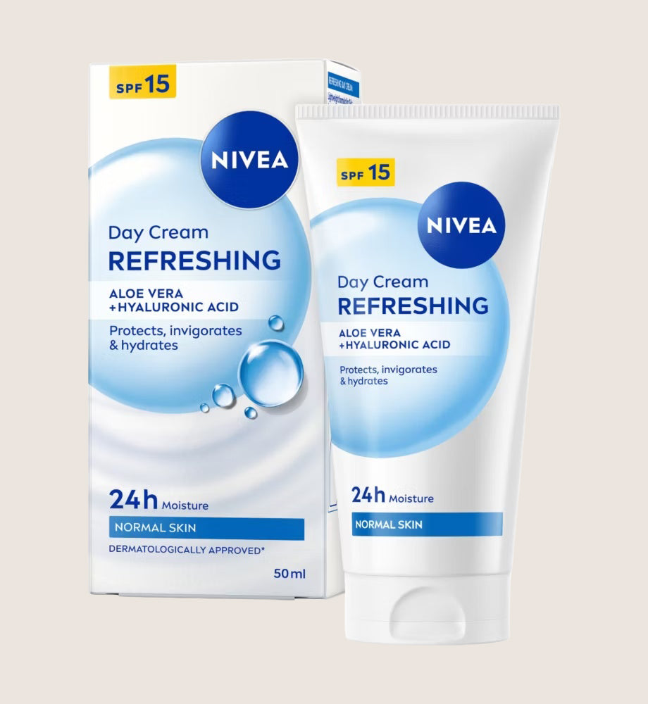 NIVEA 24H Moisture Refreshing Day Cream with Vitamin E for Normal Skin SPF15 50ml