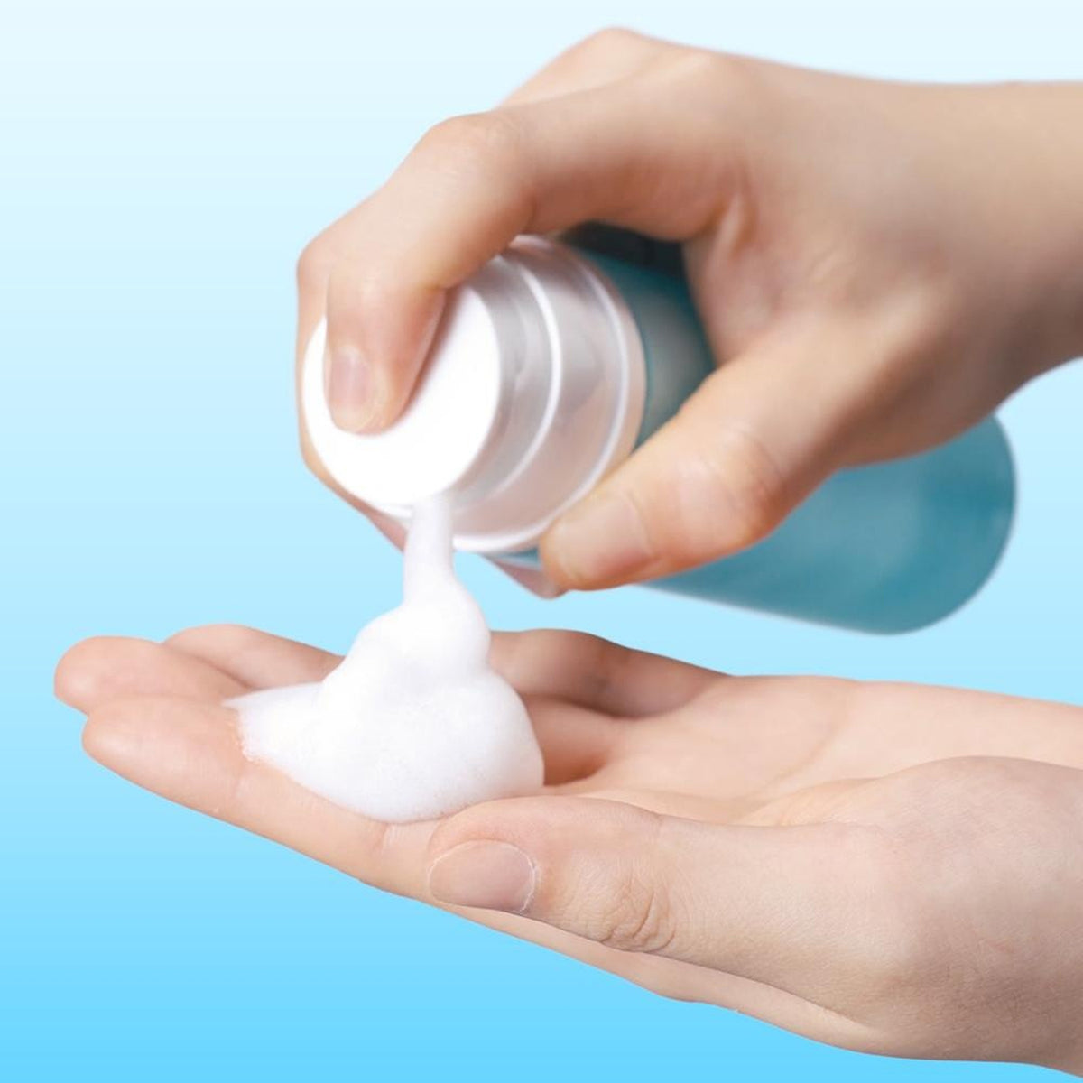 Real Barrier Watery Hyal Bubble Toner 140ml