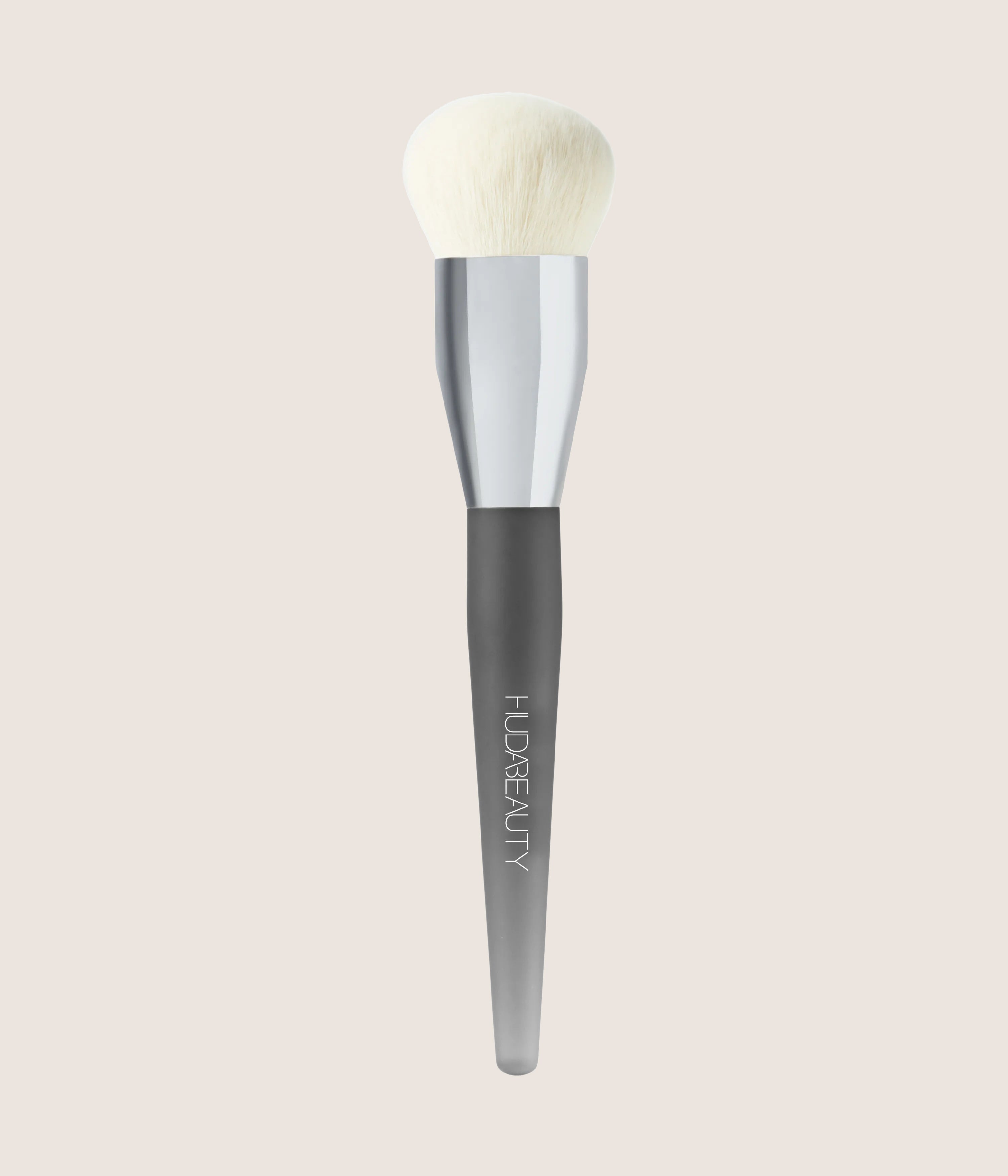 Huda Beauty Easy Blur Base Brush Dense Dome Blending Brush for Airbrushed Foundation Finish