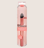 Real Techniques Kitten Paw -Brightening Concealer Brush UltraPlush Synthetic Bristles