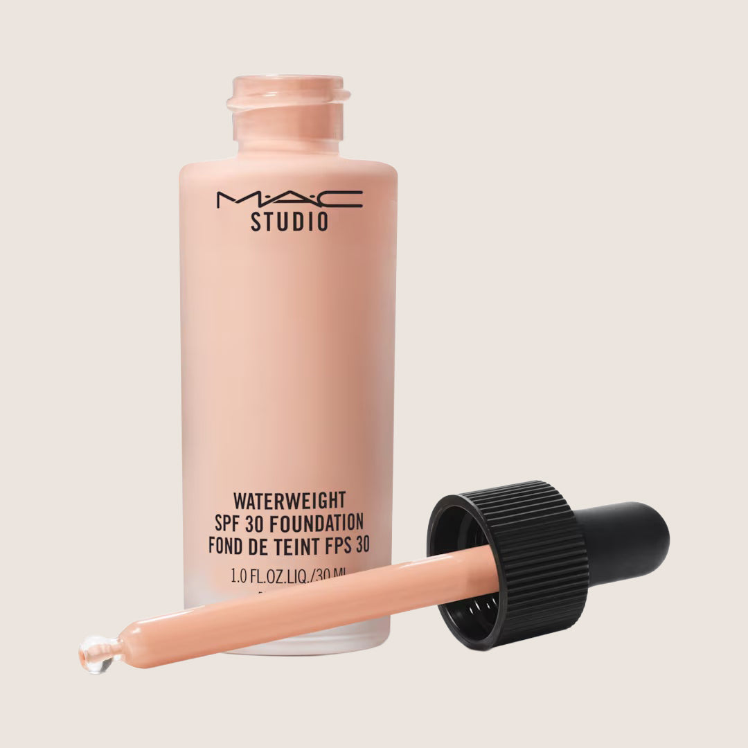 MAC Studio Waterweight SPF 30 Foundation