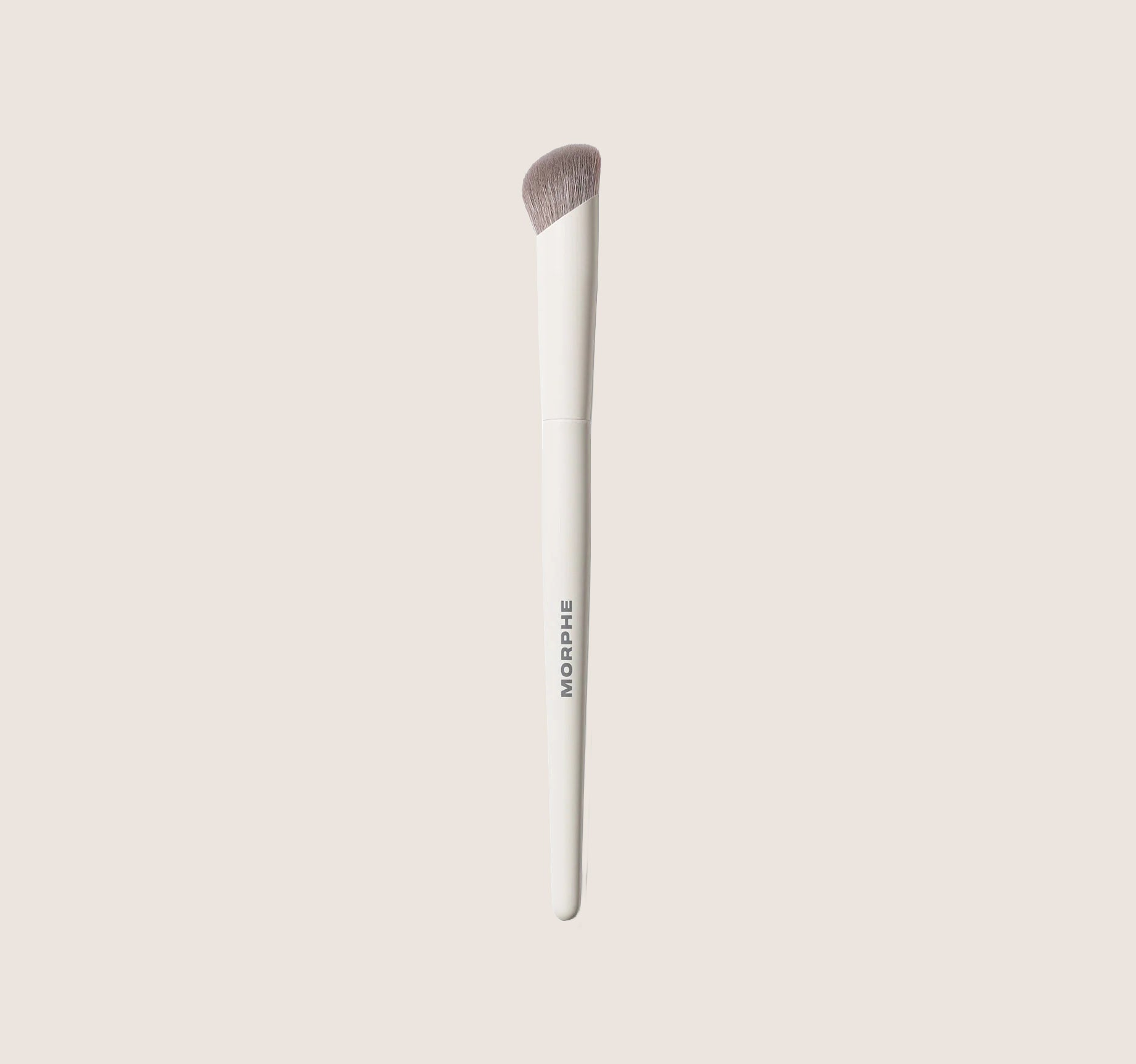 Morphe M132 Angled Concealer Brush Premium Formula