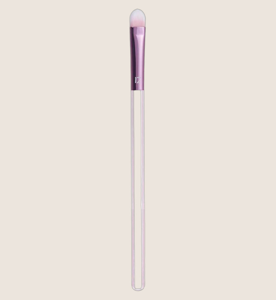 17. Eyeshadow Brush Vegan & Cruelty Free