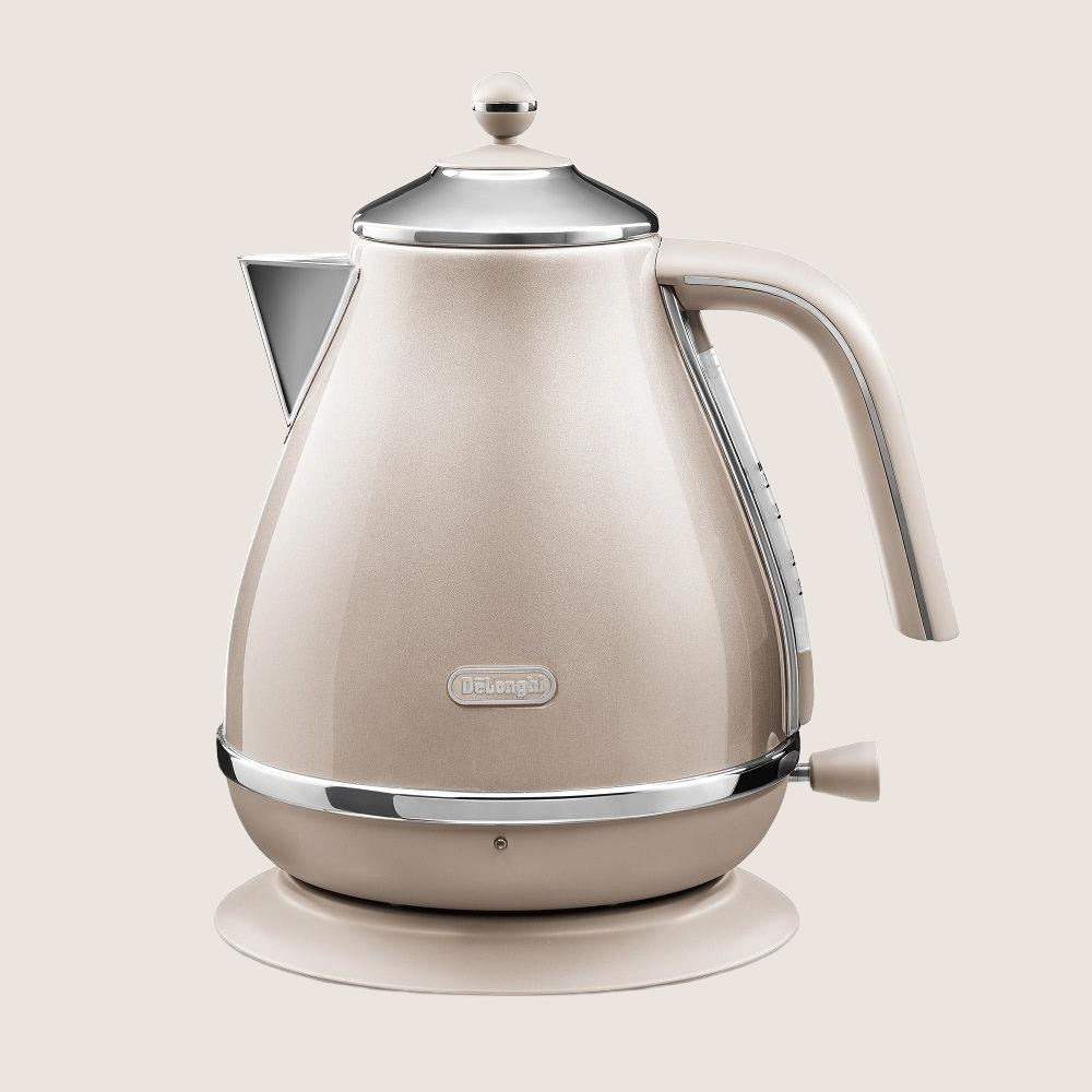 DELONGHI Icona Metallics KBOT3001.BG Jug Kettle with Metallic Beige Finish 1.7L - Beige